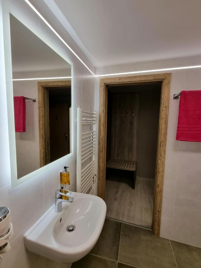 Apartmany Etenia カダニ エクステリア 写真