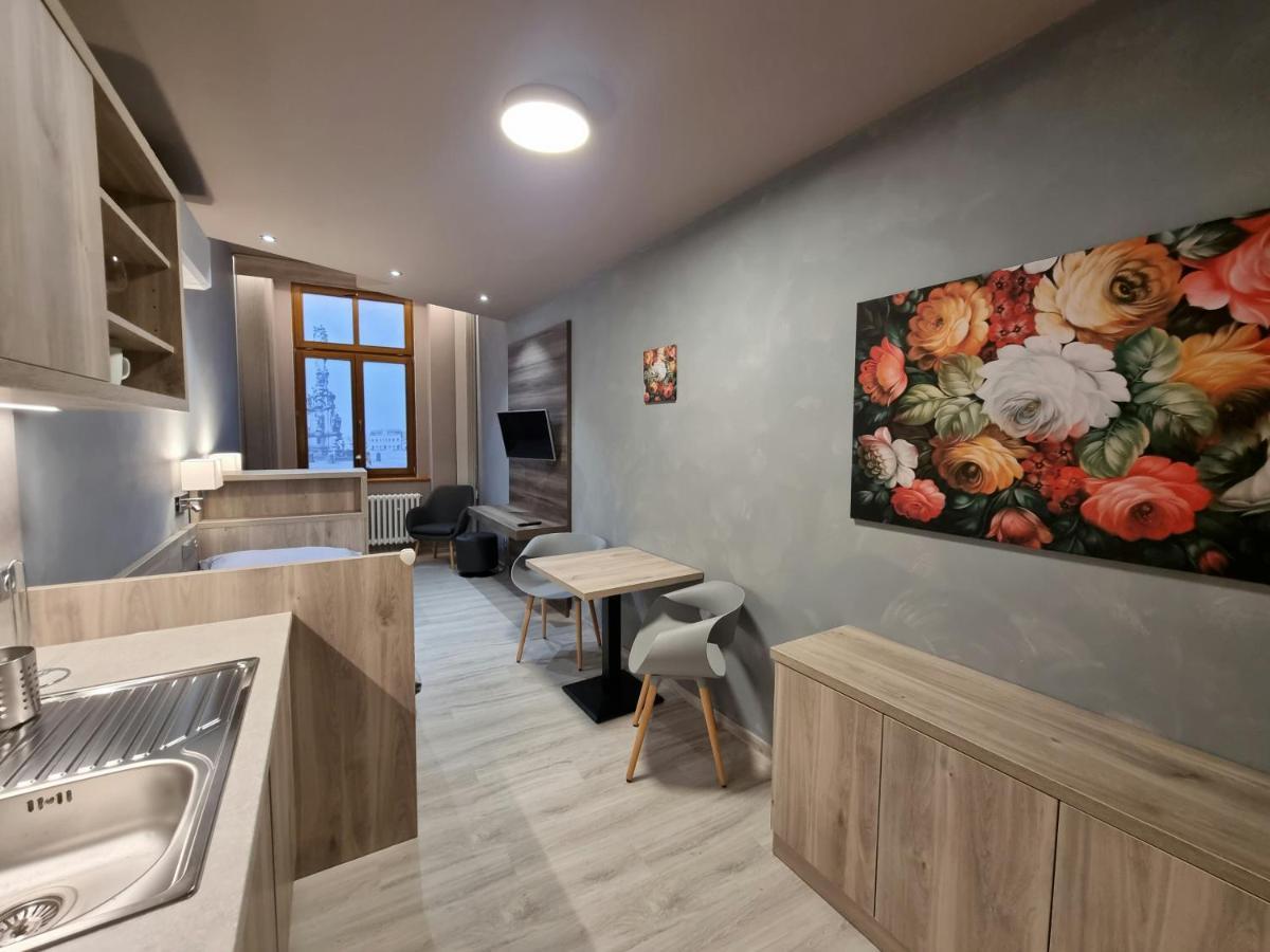 Apartmany Etenia カダニ エクステリア 写真