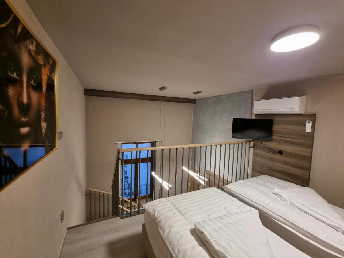 Apartmany Etenia カダニ エクステリア 写真