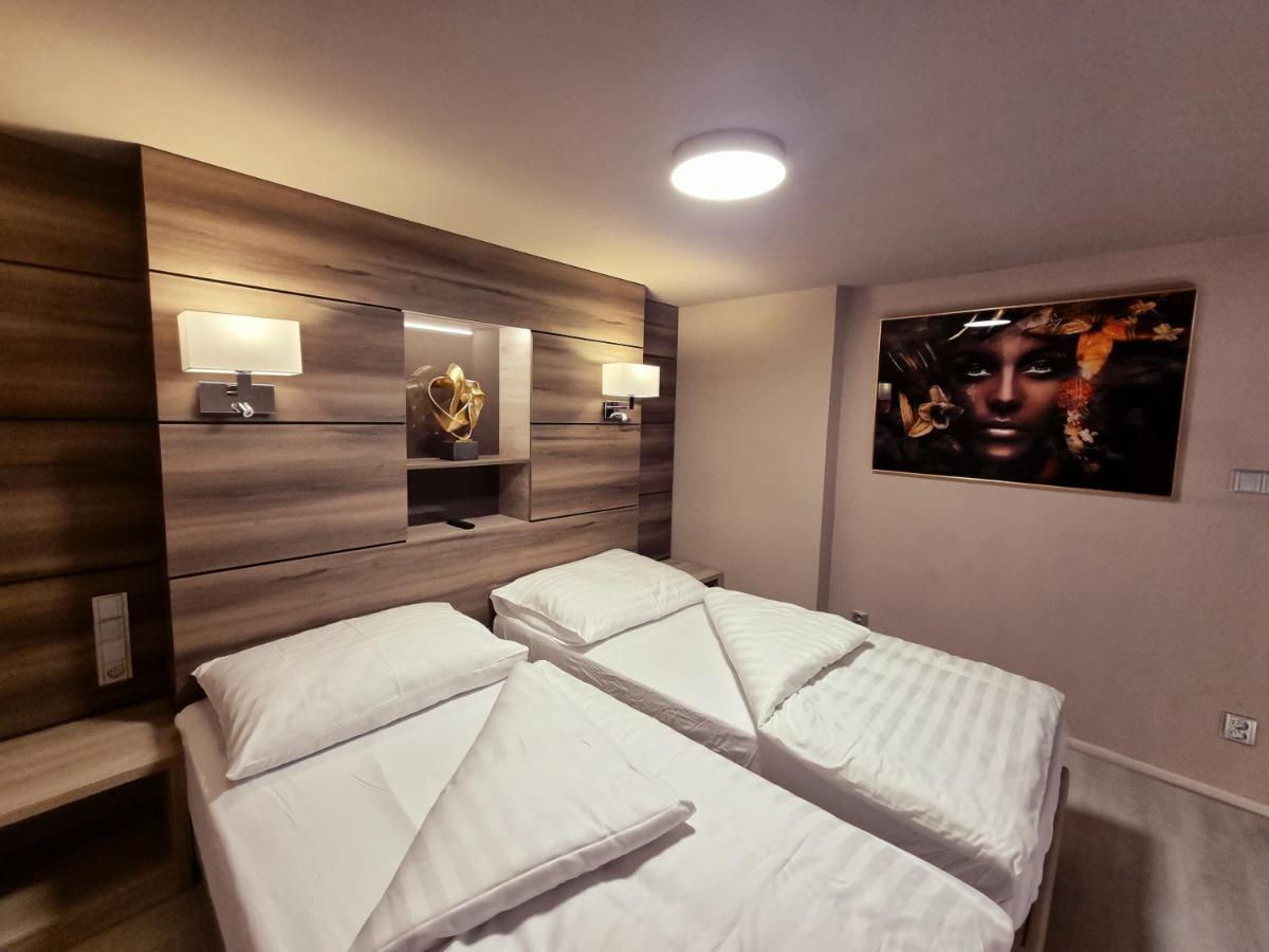 Apartmany Etenia カダニ エクステリア 写真