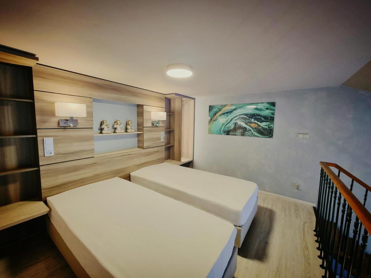 Apartmany Etenia カダニ エクステリア 写真