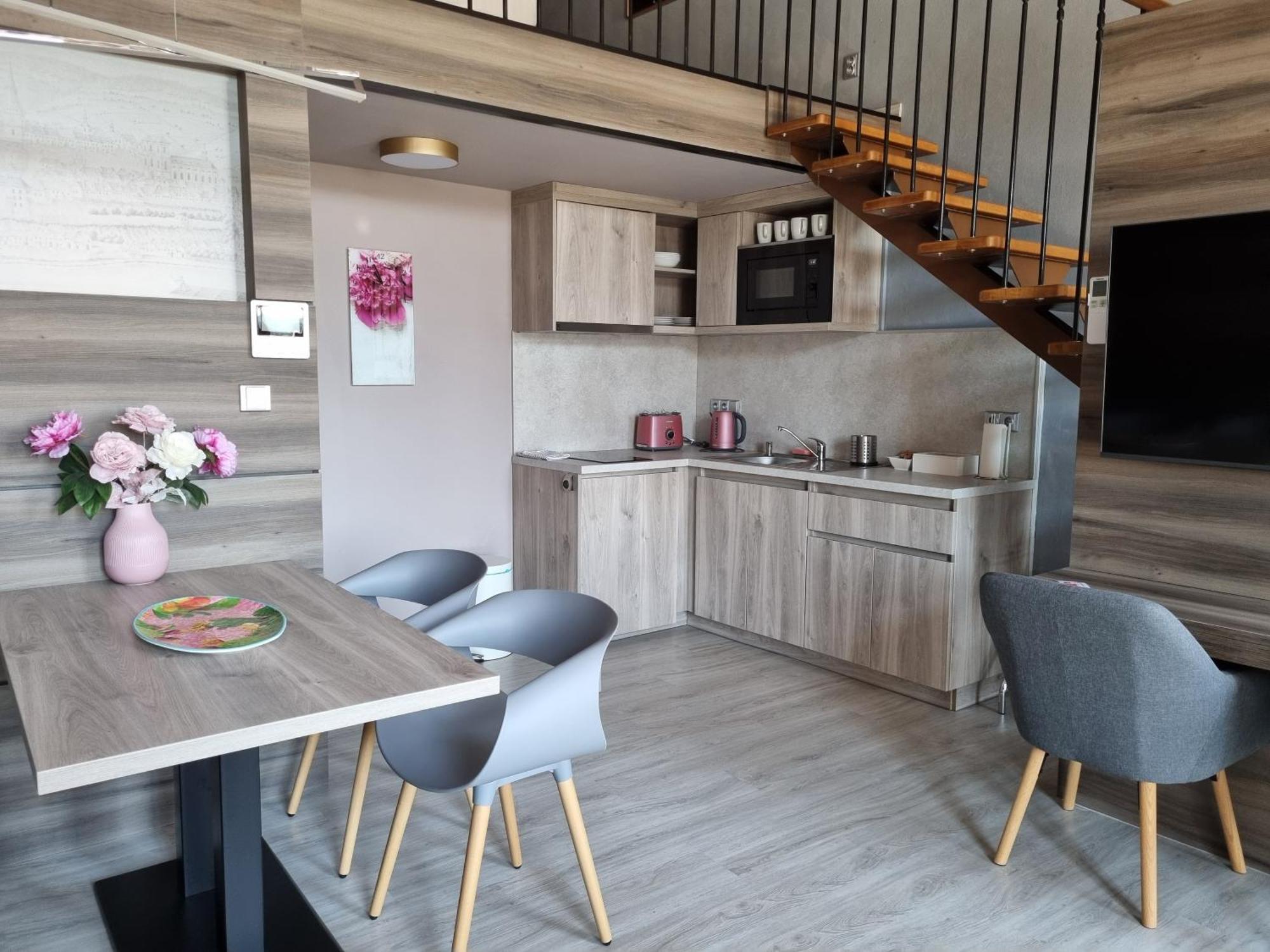 Apartmany Etenia カダニ エクステリア 写真